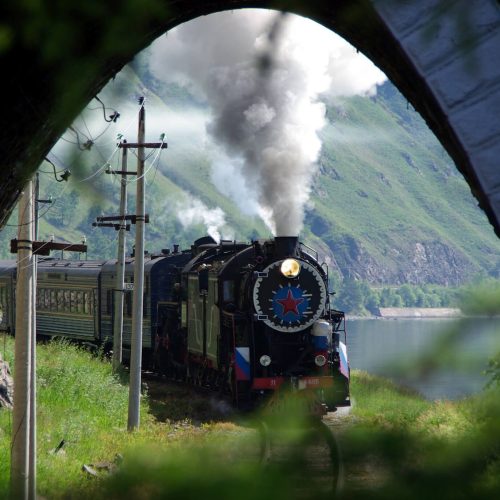 1646177994_48-sportishka-com-p-krugobaikalskaya-zheleznaya-doroga-turizm-55
